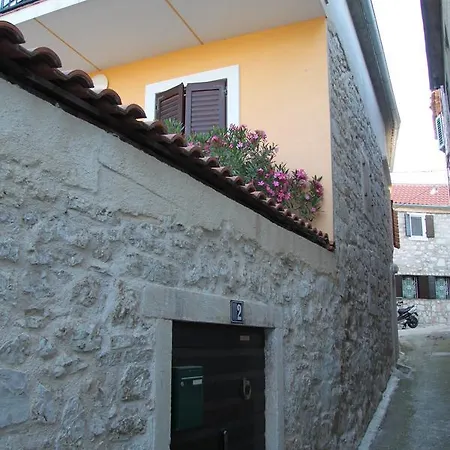 Ivana Semesterbostad *